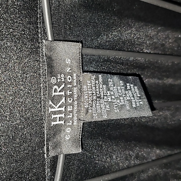 Black shiny skirt - Picture 2 of 3